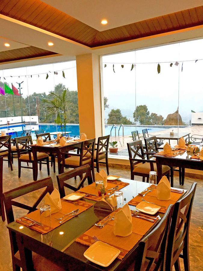 Himalayan Front Hotel By Kgh Group Pokhara Exteriör bild