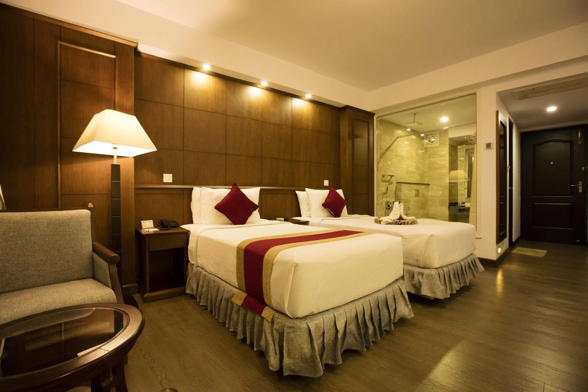 Himalayan Front Hotel By Kgh Group Pokhara Exteriör bild